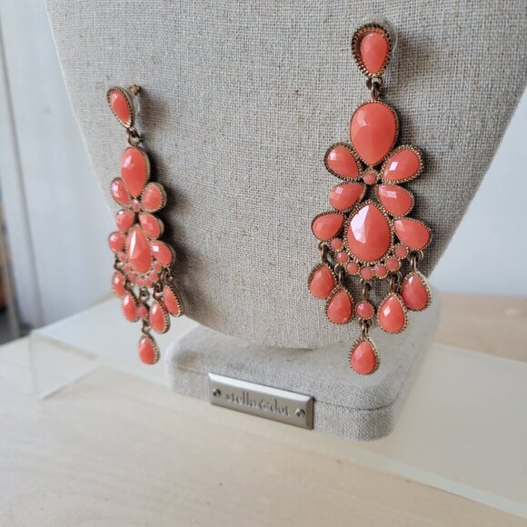 Coral Jeweled Chandelier Earrings & Matching Chain Necklace Set - Picture 12 of 13